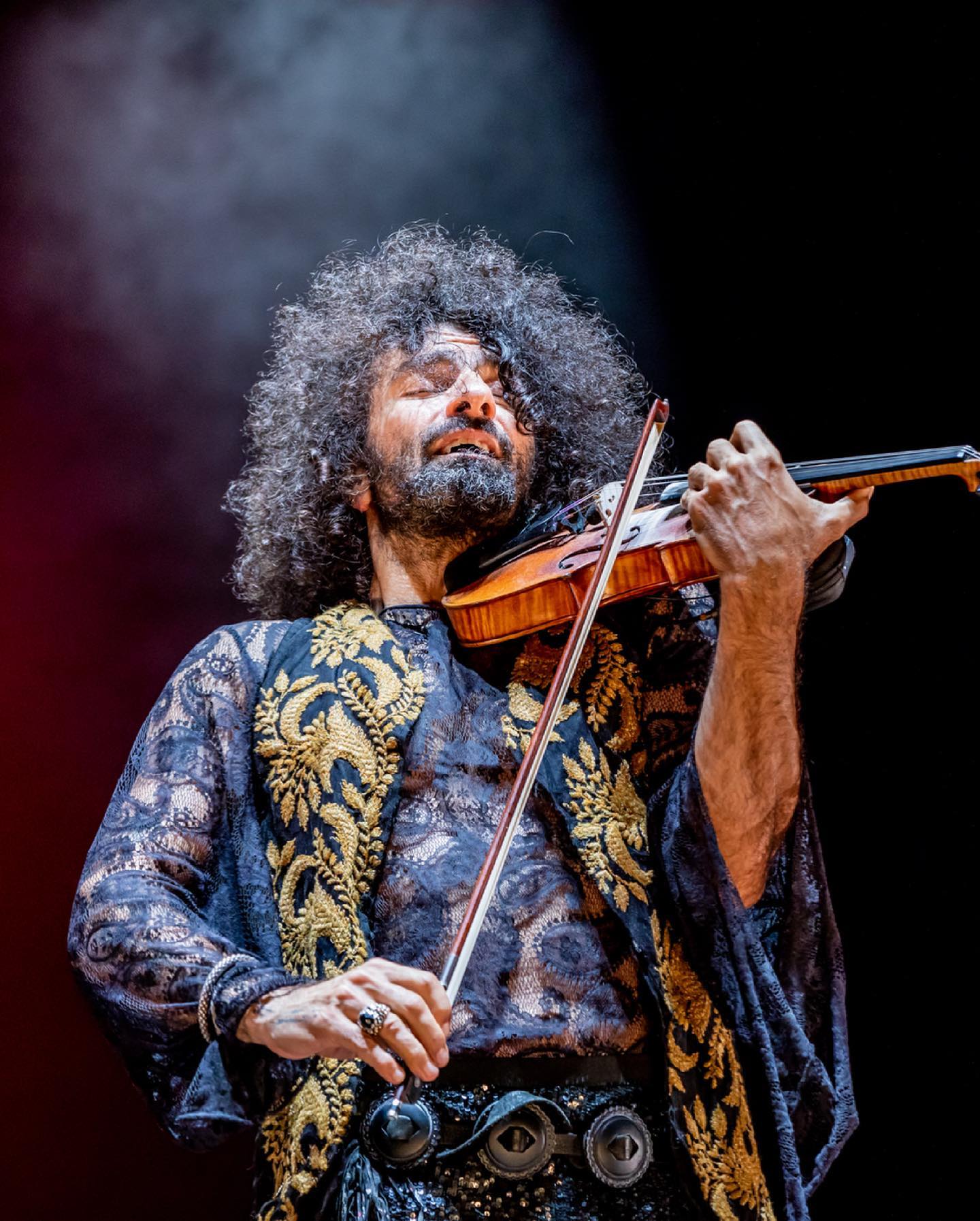 Ara Malikian la estrella mundial del viol n en el Teatro Mayor